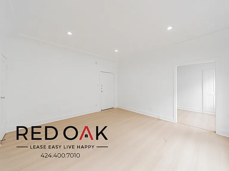 4811 Melrose Ave #205 — Photo 4
