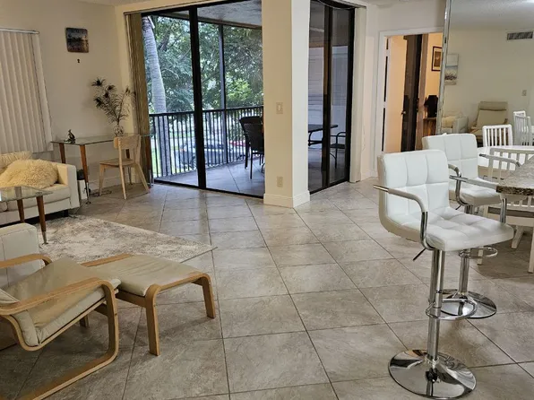 10690 NW 14th St APT 126, Fort Lauderdale, FL 33322