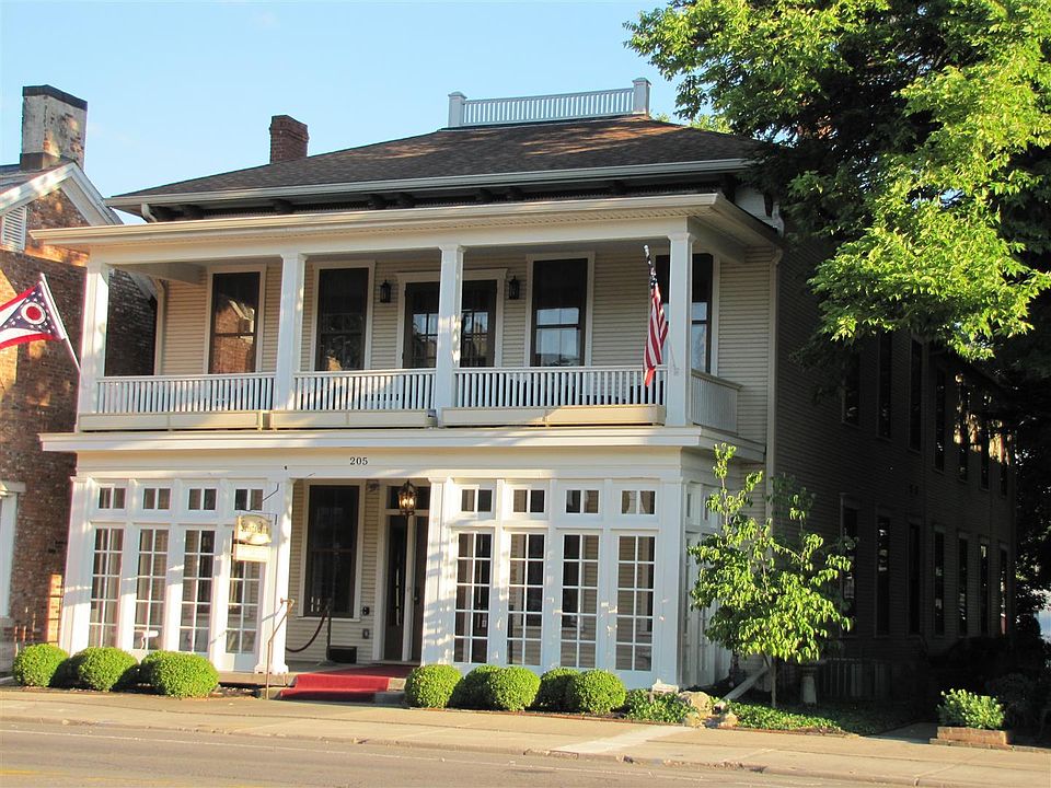 1st image of 205 Scioto St