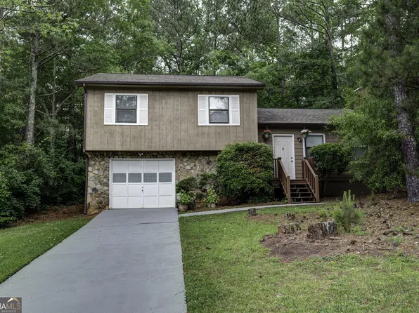 225 Forrest Brook Dr, Palmetto, GA 30268