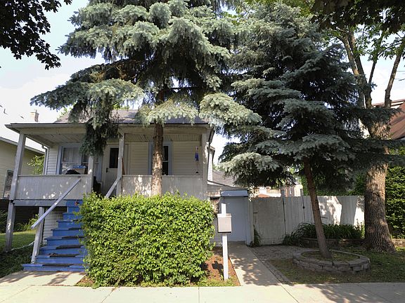 2nd image of 904 Marengo Ave