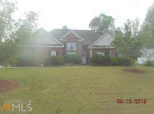 211 Emerald Pointe Dr, Carrollton, GA
