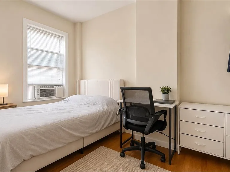 28 Phillips St #3 — Photo 11