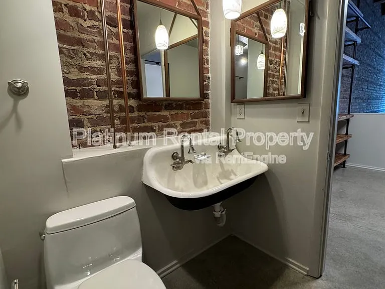 326 Nelson St SW #208 — Photo 35