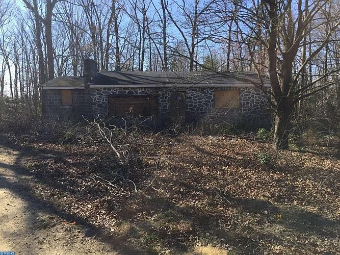 1st image of 548 Prince Ave