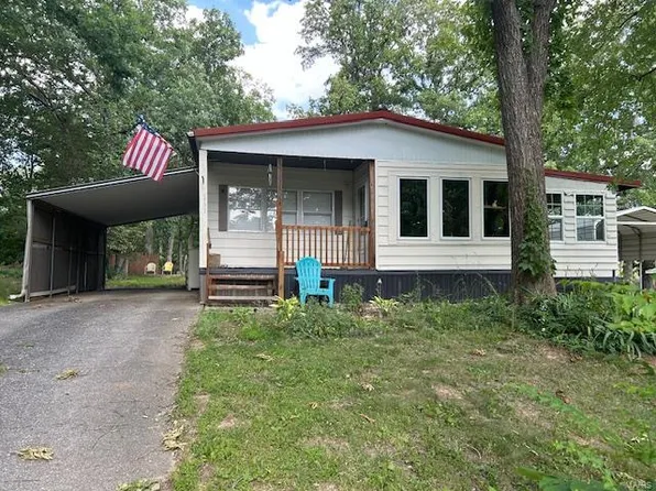 161 Great Oaks Dr, Wright City, MO 63390