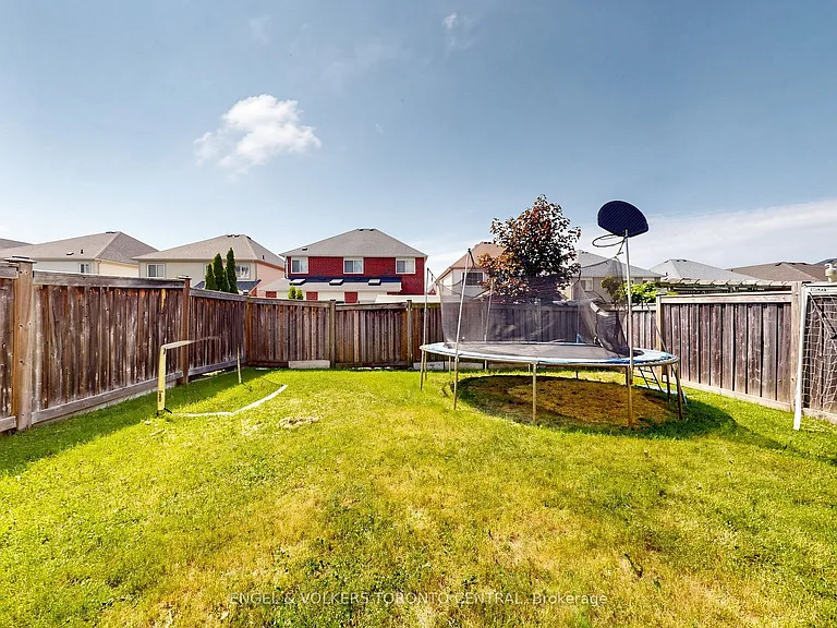 1628 Pennel Dr — Photo 35