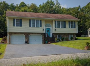 389 Fields Ave, Blue Ridge, VA 24064