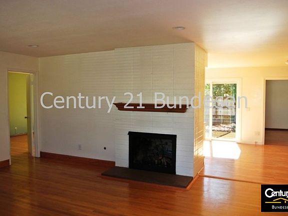 4th image of 61 Eastside Cir