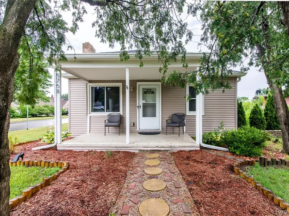 5758 N Parent St, Westland, MI 48185