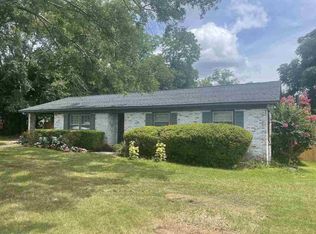 2208 Kings Dr, Dublin, GA 31021
