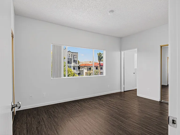10749 Francis Pl — Photo 17