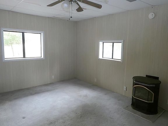 3rd image of 11124 S Lakeview Ct