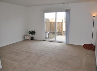 1772 Valley Rd, Champaign, IL 61820