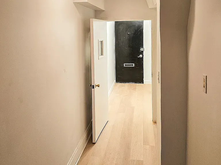 94 8th Ave #1 — Photo 20
