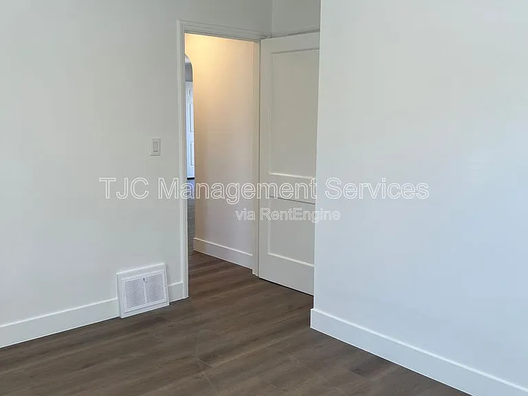 433 Harrison St — Photo 8