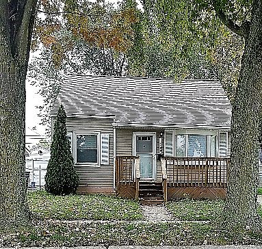 1st image of 17499 Ivanhoe St