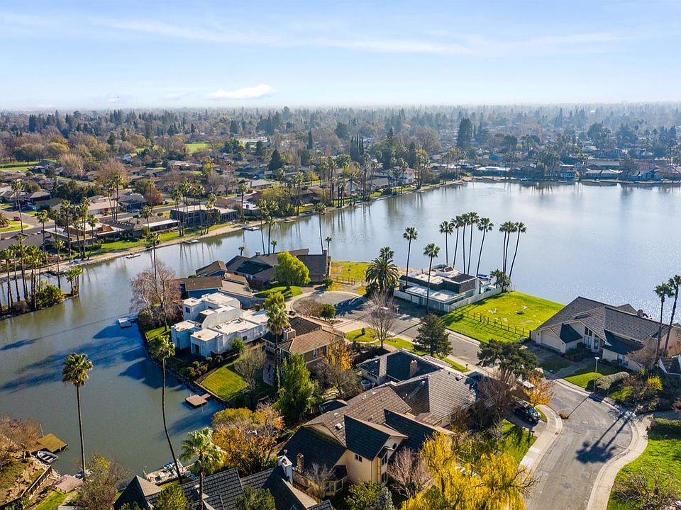 1st image of 26 Lake Vista Ct