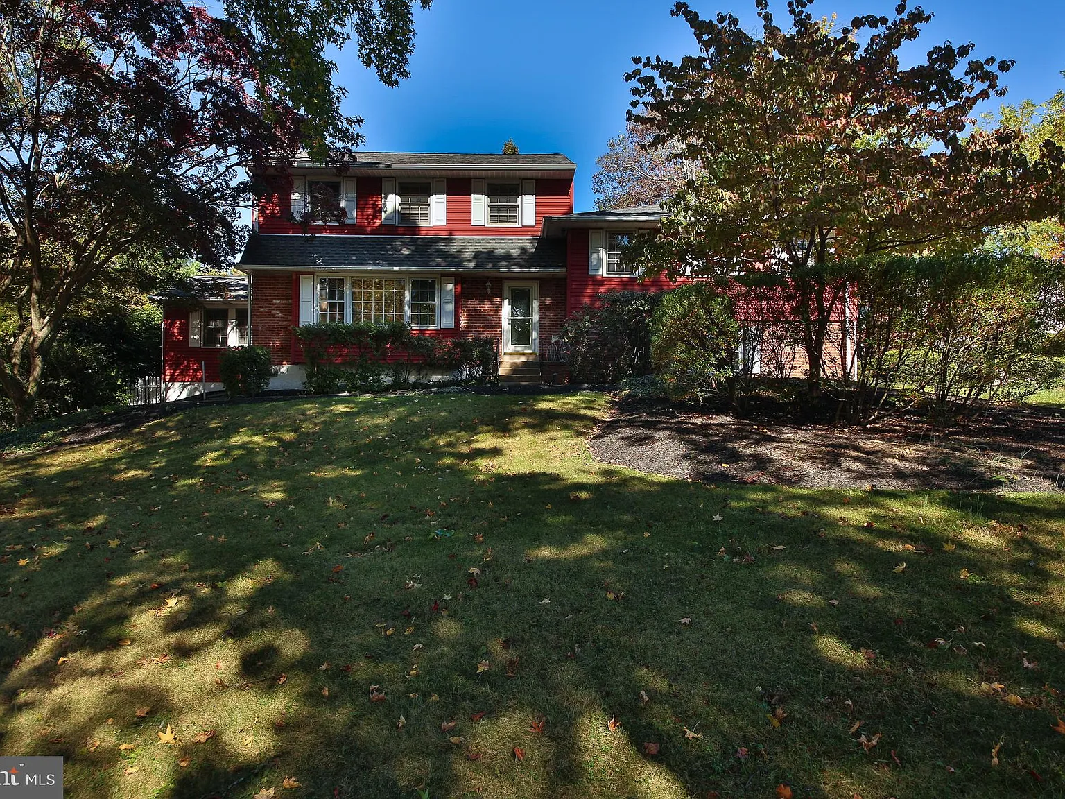 4 bed, 3.5 bath, 2942 sqft, $5,500 — Photo 2