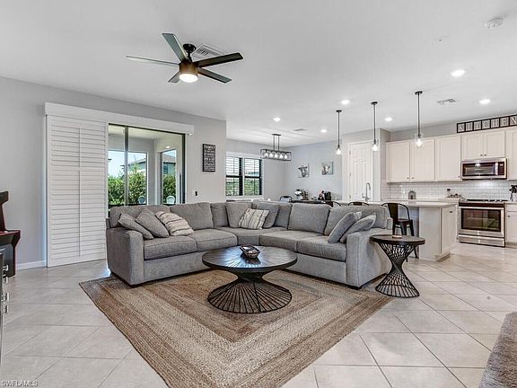 2nd image of 4590 Lamaida LN