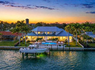 259 Robin Dr, Sarasota, FL 34236