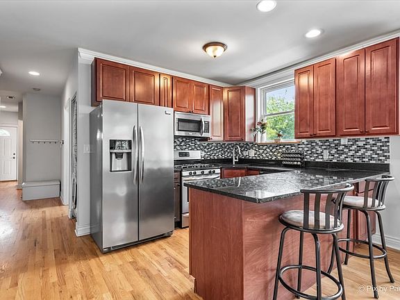2nd image of 1640 N Whipple St #3