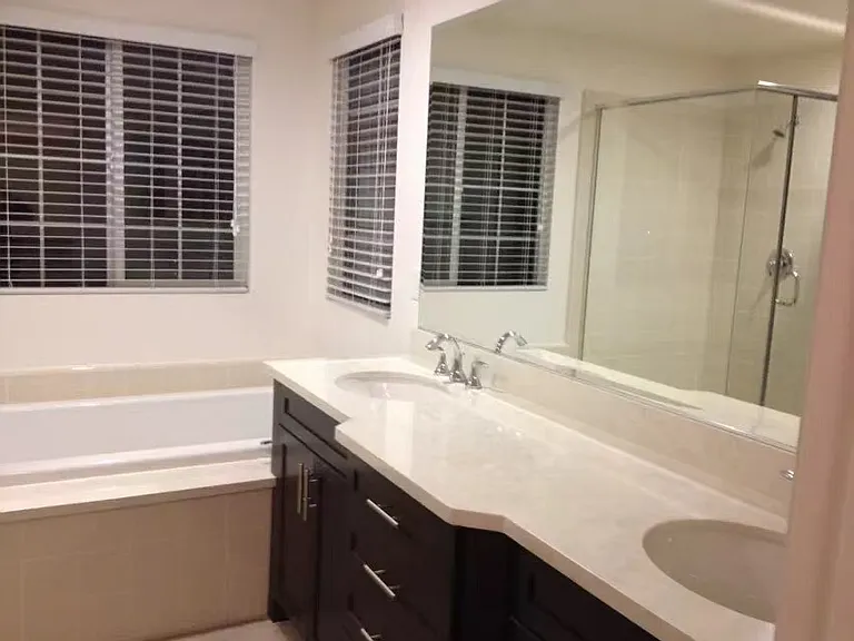 732 Huron Dr — Photo 9