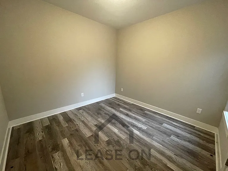 16285 W Ike Ct — Photo 23