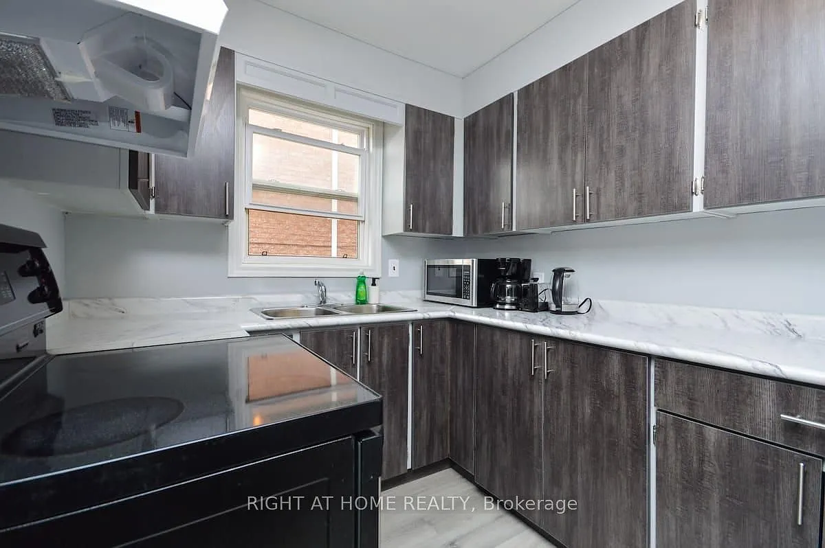 2 bed, $2,049 — Photo 2