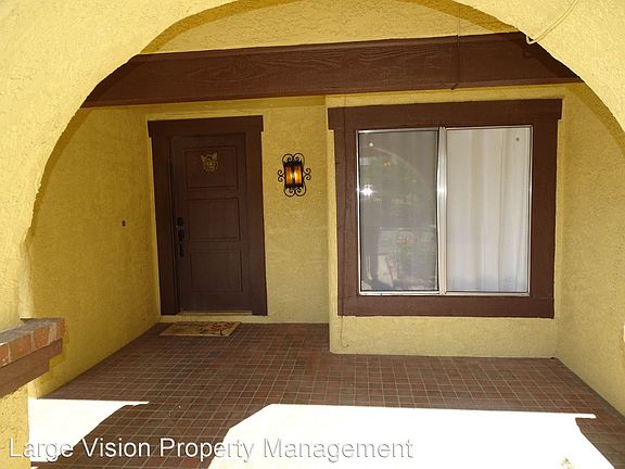 4th image of 301 Sunbeam Dr