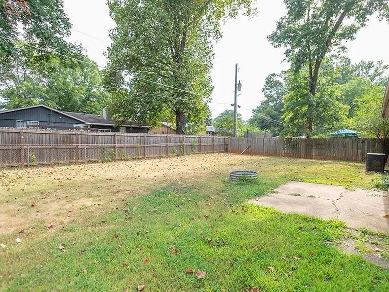 1016 Grayland Dr — Photo 22