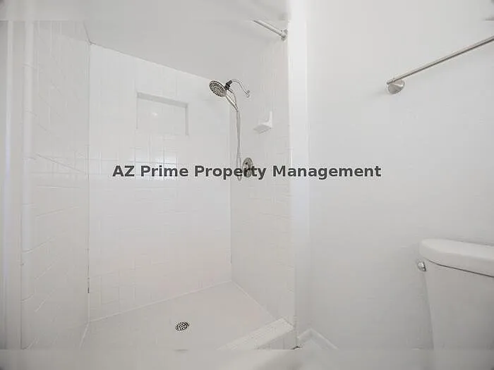 1634 W Sack Dr — Photo 17