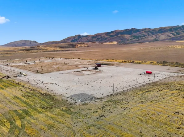 Cemetery Rd, Arbon, ID 83212