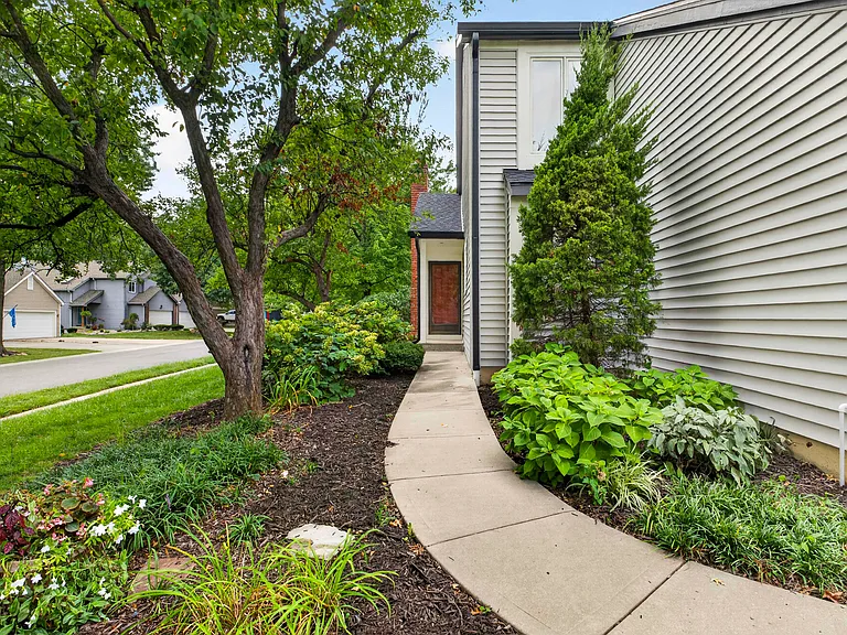 12044 Hemlock St — Photo 34