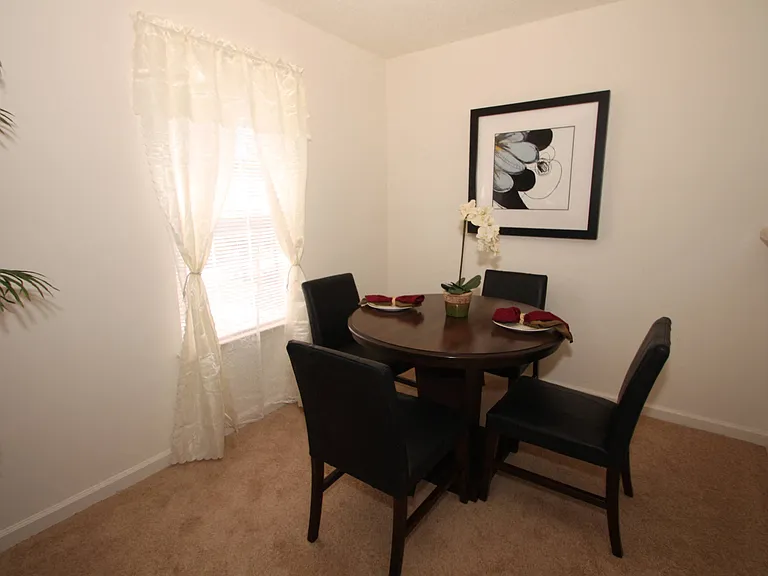 Ocean Gate Apartments — Photo 11