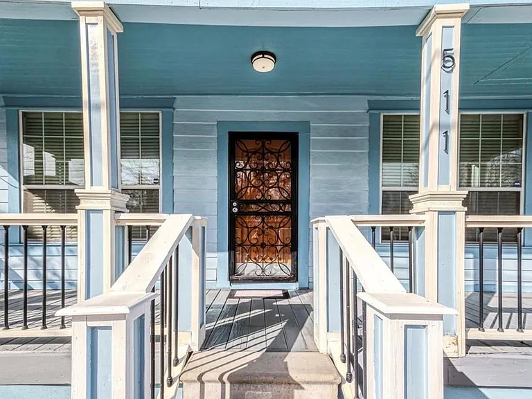 511 Bishop St — Photo 3