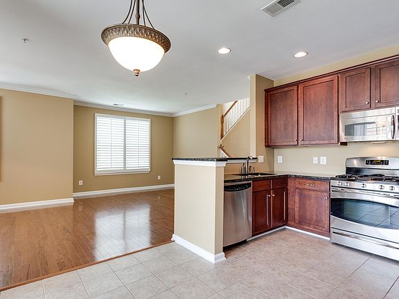 5th image of 20365 Belmont Park Ter Unit 101