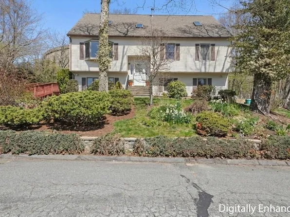 16 Battlemarch Way, Woburn, MA 01801