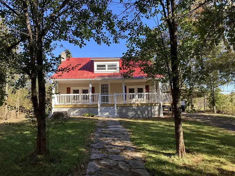 3426 Frank Whisnant Rd — Photo 1