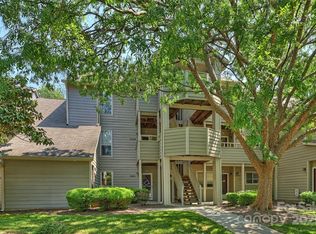 2533 Stockbridge Dr, Charlotte, NC 28210