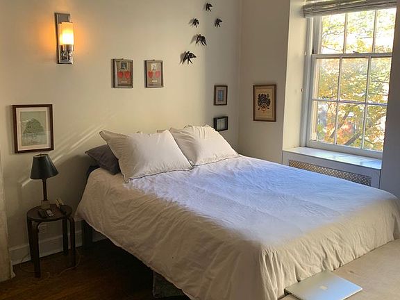 3rd image of 14 W 9th St APT 6F