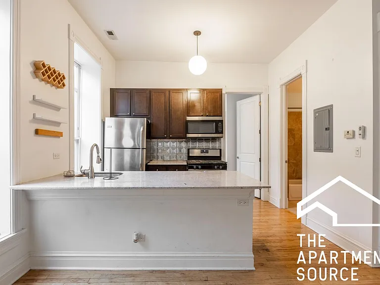 1659 S Throop St #2E — Photo 3