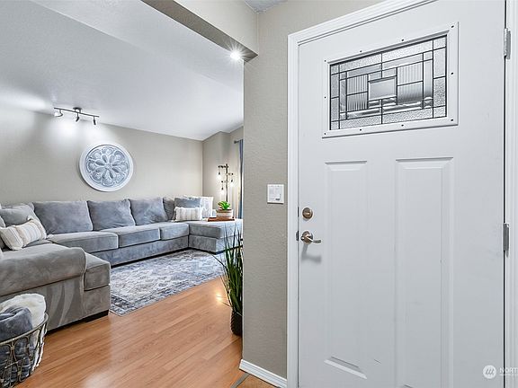 3rd image of 14120 54th Drive NE