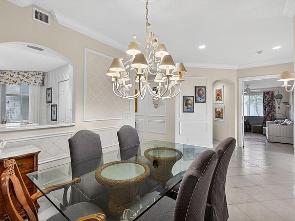 4th image of 104 Palm Bay Circle #A