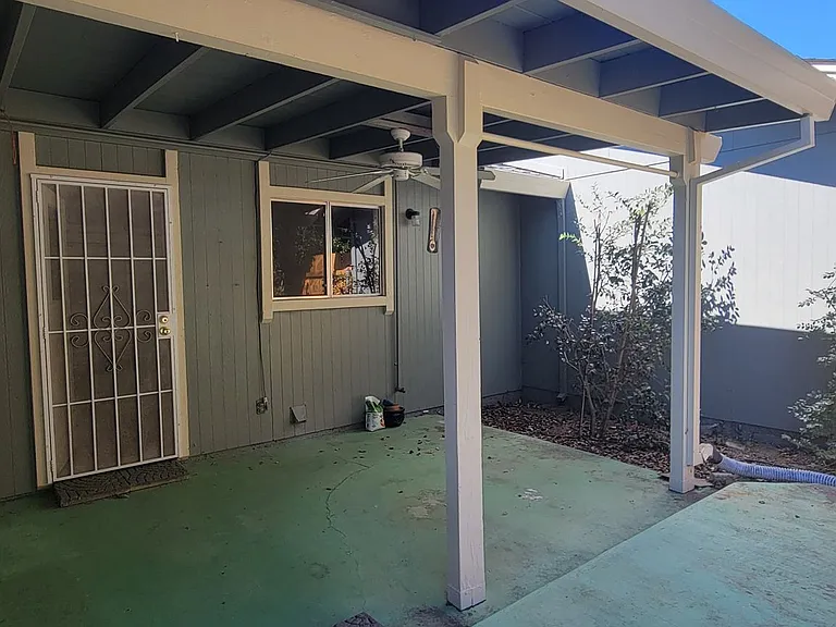 1855 Del Mar Ave — Photo 18