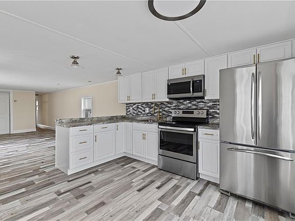 2nd image of 67 East Dr