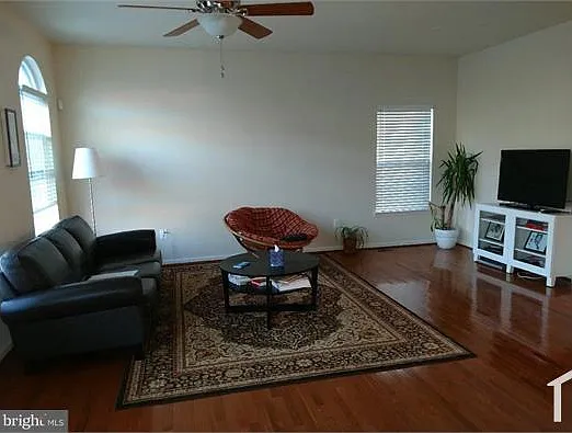 4255 Talmadge Cir — Photo 4