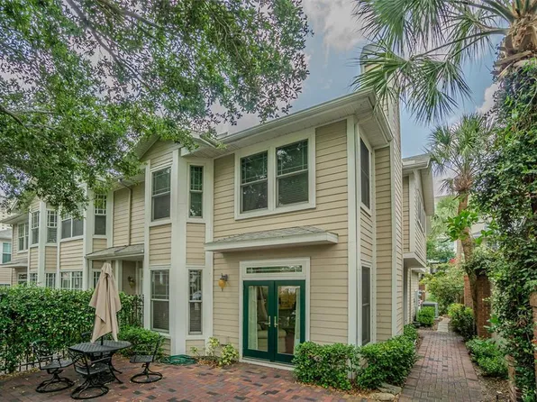 350 2nd St N APT 1, Saint Petersburg, FL 33701