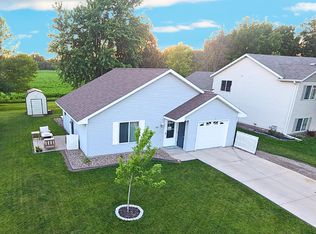 318 2nd Ave SE, Blooming Prairie, MN 55917
