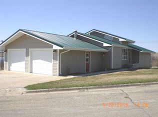 409 4th Avenue Nw, Kenmare, ND 58746